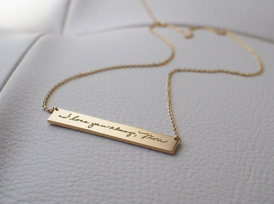The Beauty of Wearing a Signature Necklace of a Loved One's Handwriting