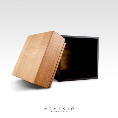 Meta – Cherry Wood Cremation Urn